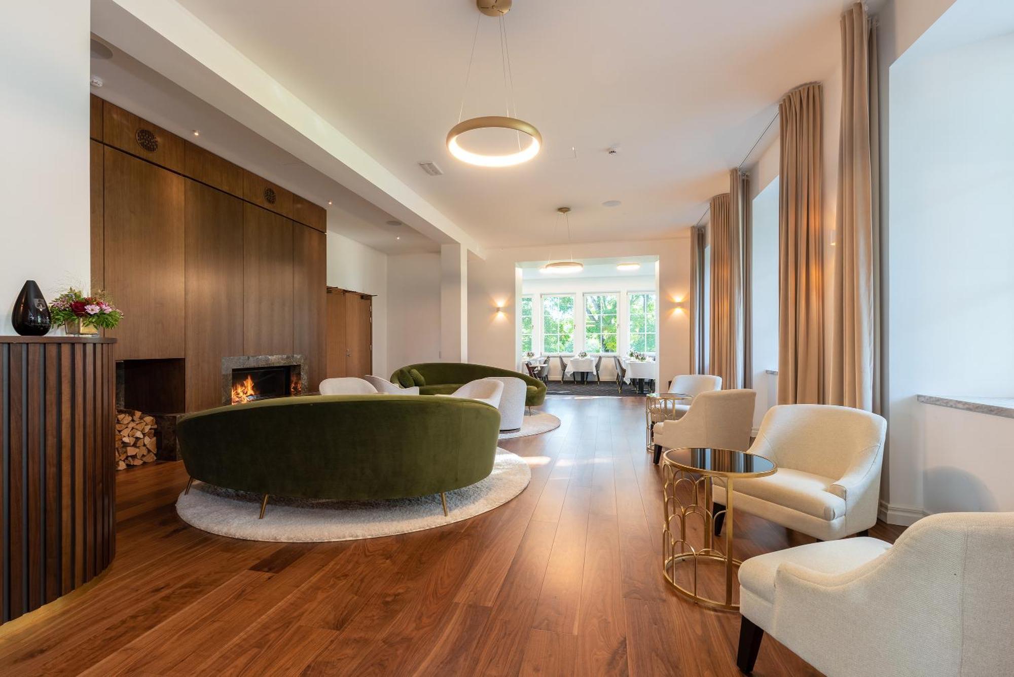 The Manor Sports & Spa Torva Bagian luar foto