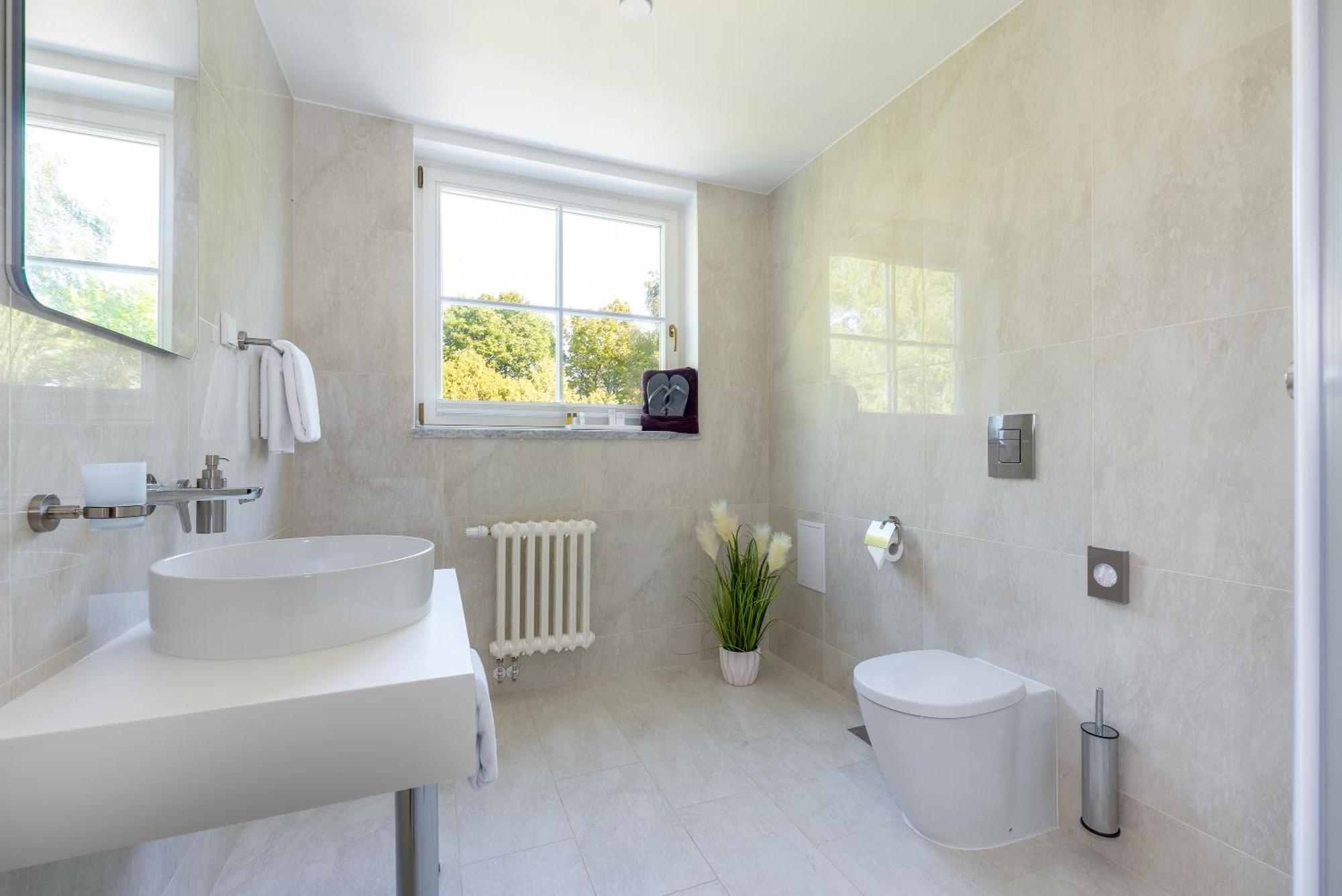 The Manor Sports & Spa Torva Bagian luar foto